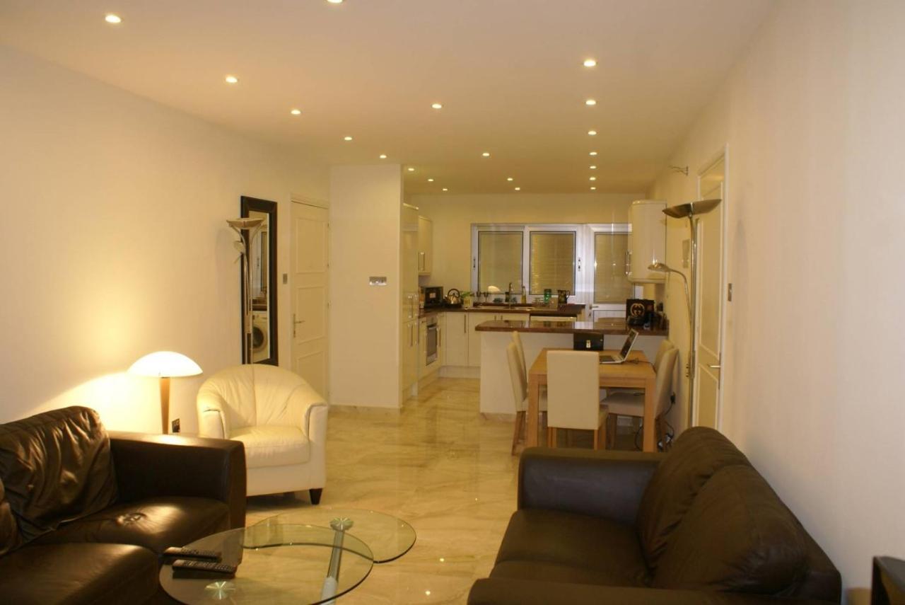 Amathusia Beach Apartment Limassol Exterior foto
